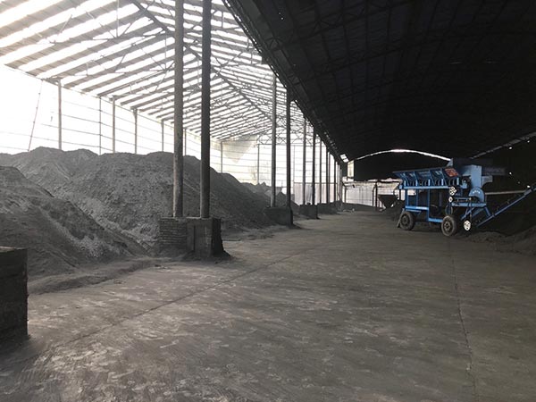 中国石墨矿产资源现状与国际贸易格局分析